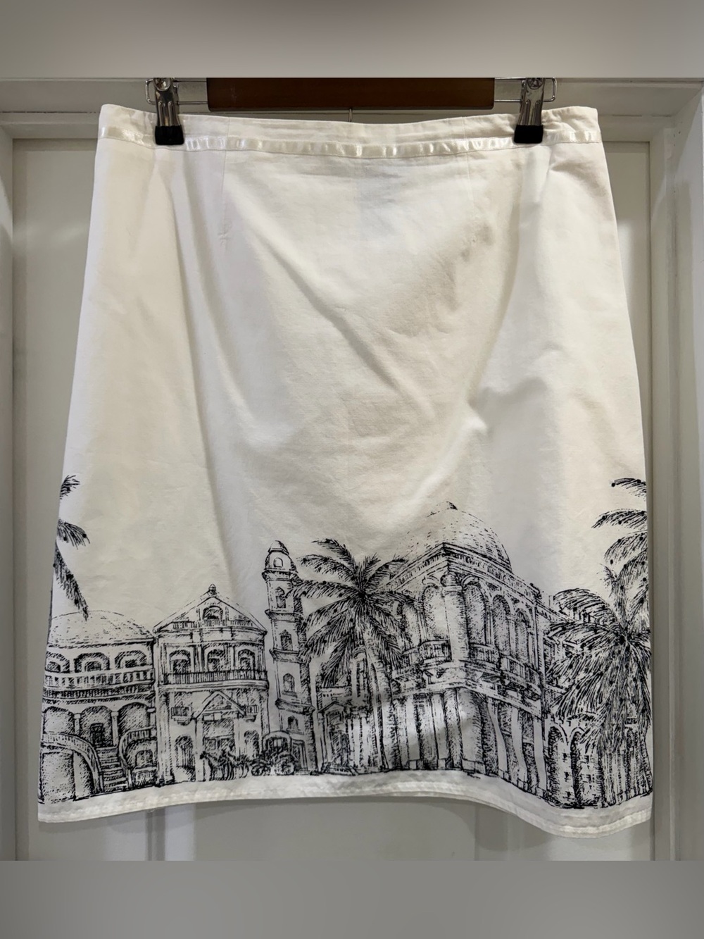 Van Heusen A-Line Tropical 🌴 Embellished Skirt Size 12 Vintage Vacation Side Zip